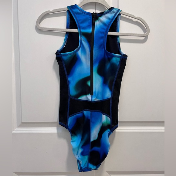 Women’s Nike Water Polo suit - Picture 2 of 5